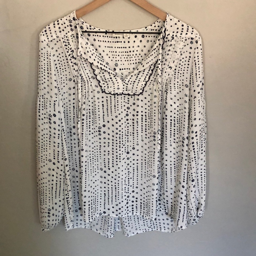 Gap Floral White & Navy Blouse SZ Small